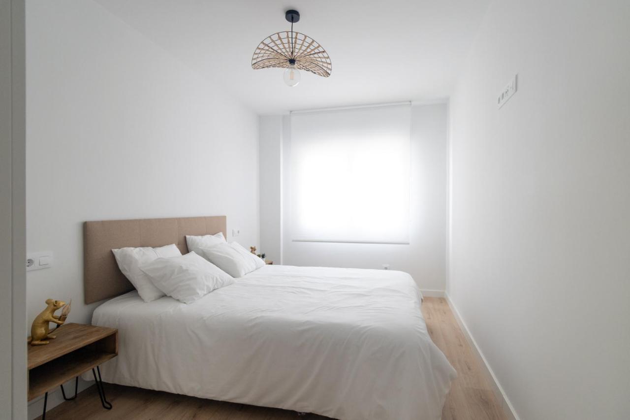 Lujoso Apartamento Entre 2 Playas Con Garaje, Wifi Gijón Esterno foto